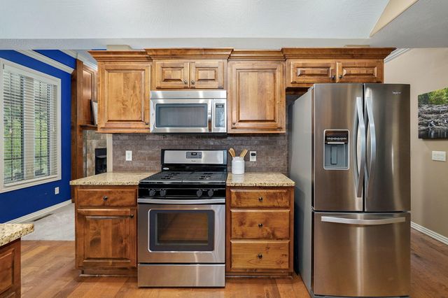 3671 West Broadmoor Street, Springfield, MO 65807