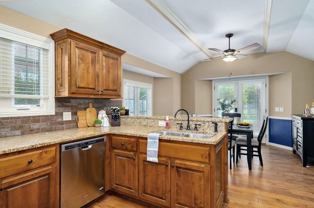 3671 West Broadmoor Street, Springfield, MO 65807