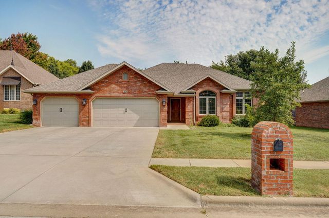 3671 West Broadmoor Street, Springfield, MO 65807