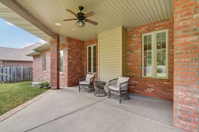 3671 West Broadmoor Street, Springfield, MO 65807