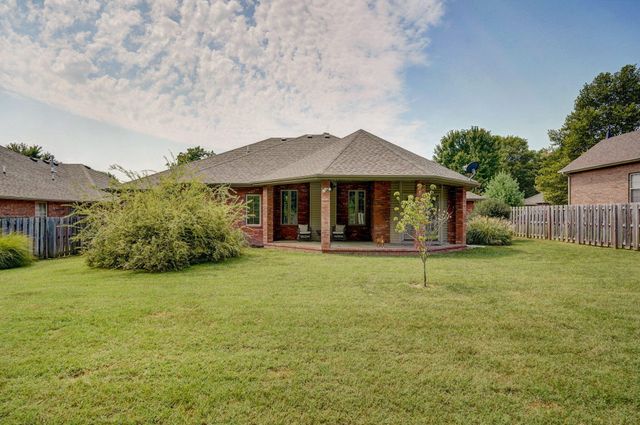 3671 West Broadmoor Street, Springfield, MO 65807