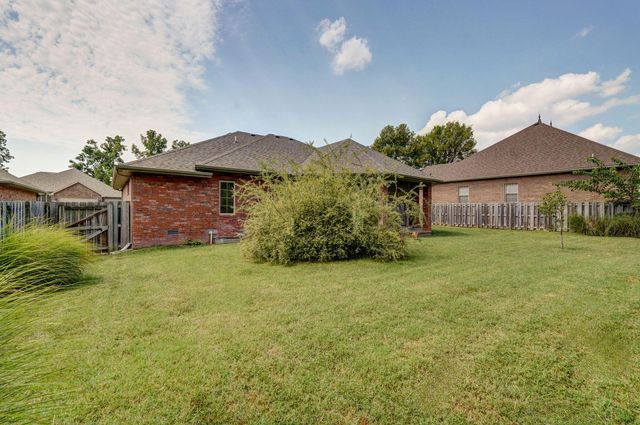 3671 West Broadmoor Street, Springfield, MO 65807