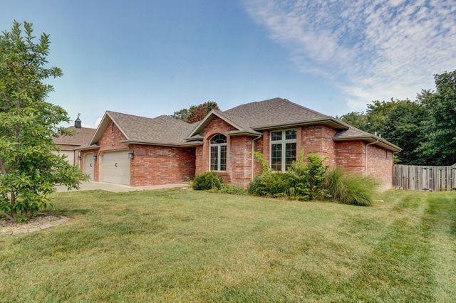 3671 West Broadmoor Street, Springfield, MO 65807