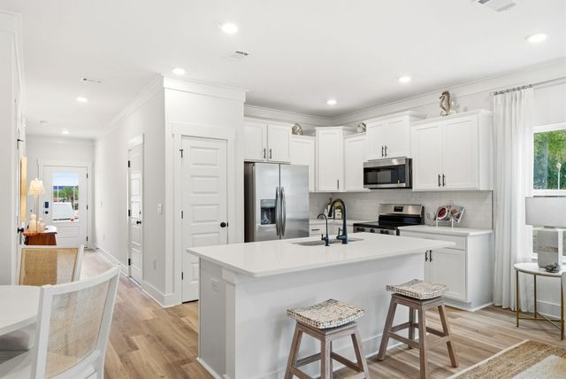 108 Bismark Boulevard 52, Destin, FL 32541