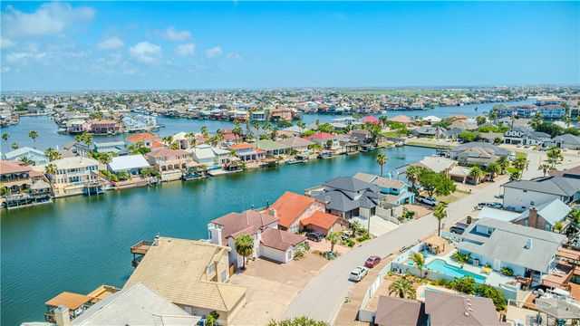 13726 Cayo Gorda Ct, Corpus Christi, TX 78418