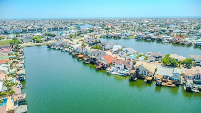 13726 Cayo Gorda Ct, Corpus Christi, TX 78418