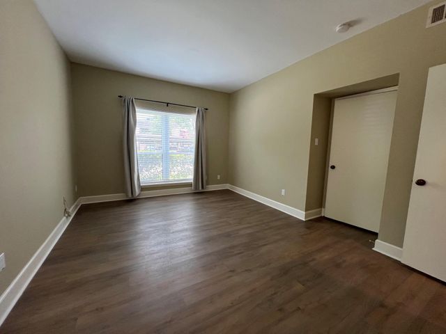 2025 Augusta Drive 807, Houston, TX 77057