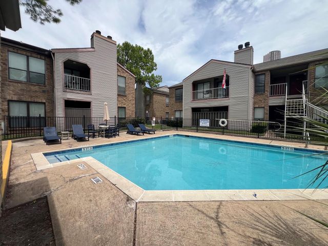 2025 Augusta Drive 807, Houston, TX 77057