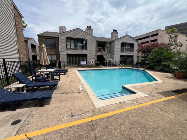 2025 Augusta Drive 807, Houston, TX 77057