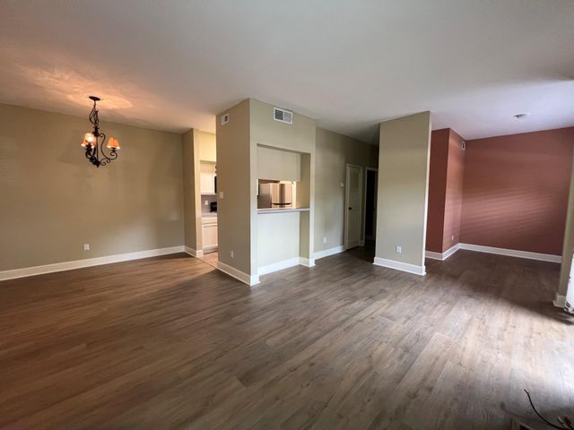 2025 Augusta Drive 807, Houston, TX 77057
