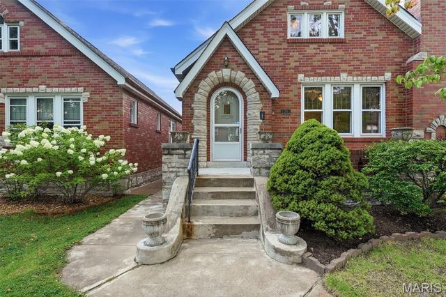 6341 Bancroft Avenue, St Louis, MO 63109