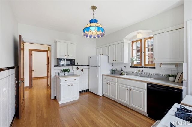 6341 Bancroft Avenue, St Louis, MO 63109