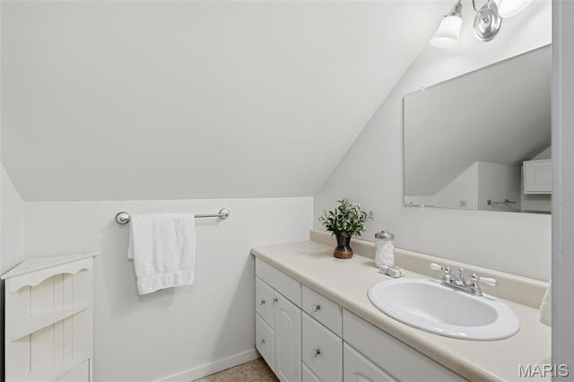 6341 Bancroft Avenue, St Louis, MO 63109