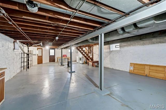 6341 Bancroft Avenue, St Louis, MO 63109
