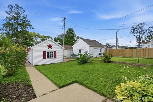 6341 Bancroft Avenue, St Louis, MO 63109
