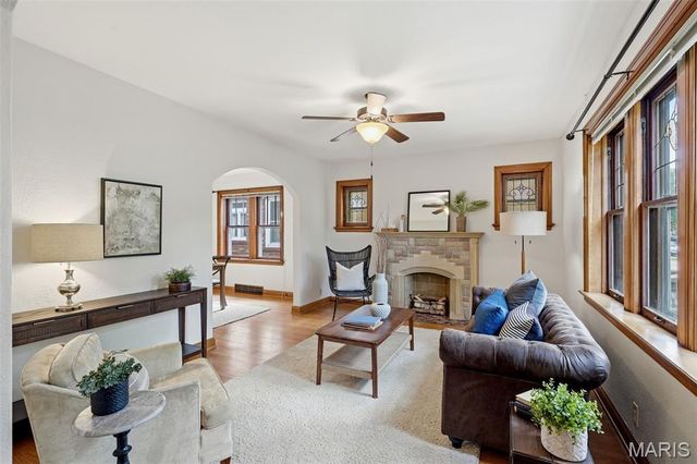6341 Bancroft Avenue, St Louis, MO 63109