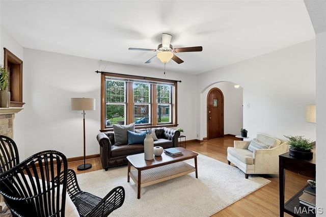 6341 Bancroft Avenue, St Louis, MO 63109