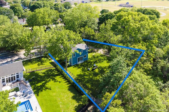 550 Madison Avenue, Greenport, NY 11944