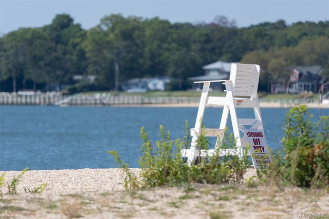 550 Madison Avenue, Greenport, NY 11944