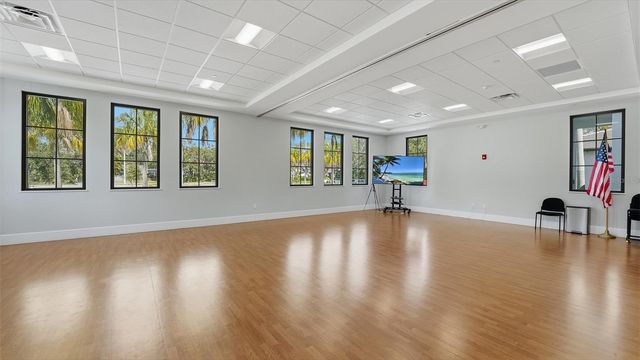 2761 HORSESHOE COURT Q4, Sarasota, FL 34235