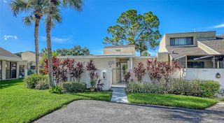 2761 HORSESHOE COURT Q4, Sarasota, FL 34235