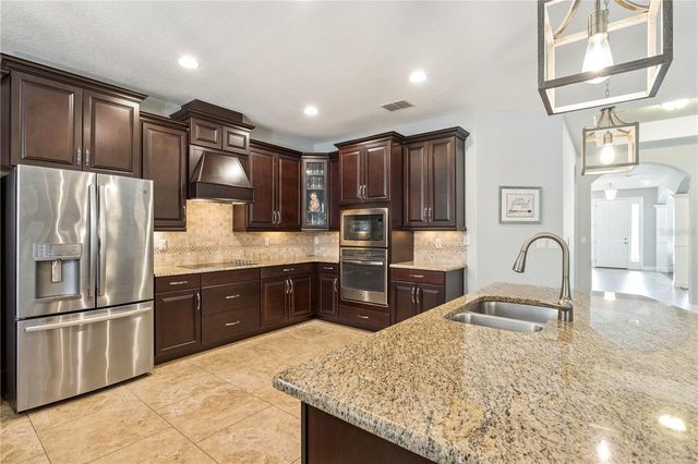 3684 CHANDLER ESTATES DRIVE, Apopka, FL 32712