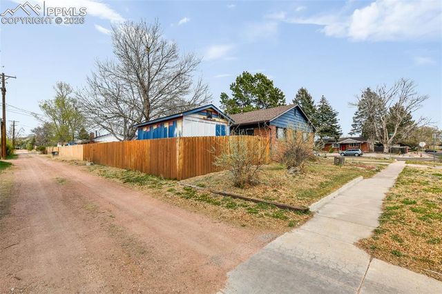 1802 Yuma Street, Colorado Springs, CO 80909