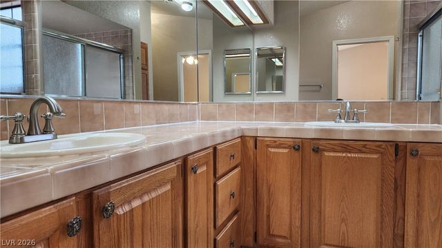 5709 SPICEWOOD Circle, Las Vegas, NV 89130