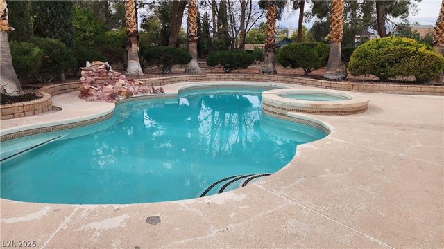 5709 SPICEWOOD Circle, Las Vegas, NV 89130