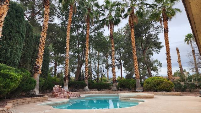 5709 SPICEWOOD Circle, Las Vegas, NV 89130