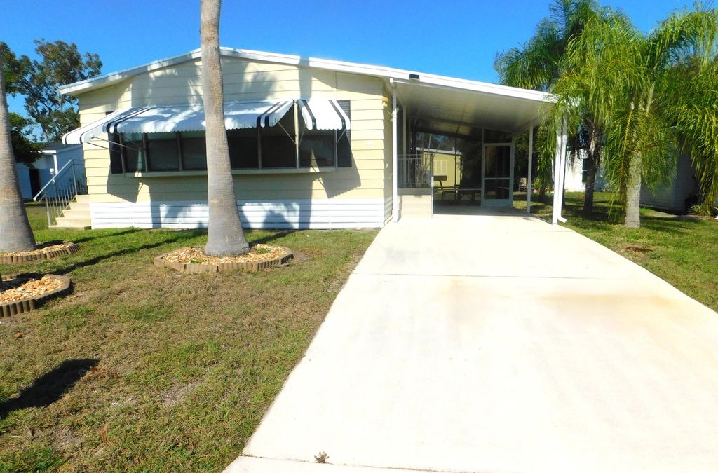 10 Toreador, Port St. Lucie, Port St Lucie, FL 34952