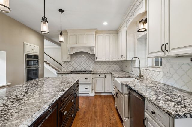 2990 McGavock Pike, Nashville, TN 37214