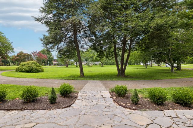 2990 McGavock Pike, Nashville, TN 37214