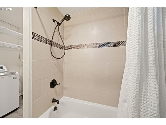 7724 Se 65TH Ave, Portland, OR 97206