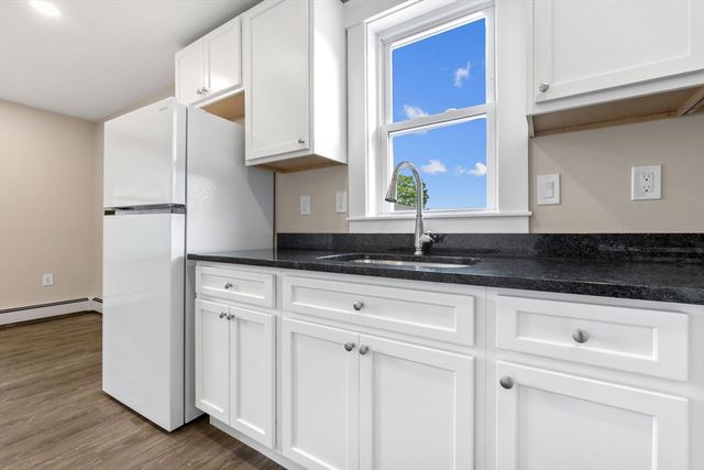 28 Poplar St 9, Danvers, MA 01923