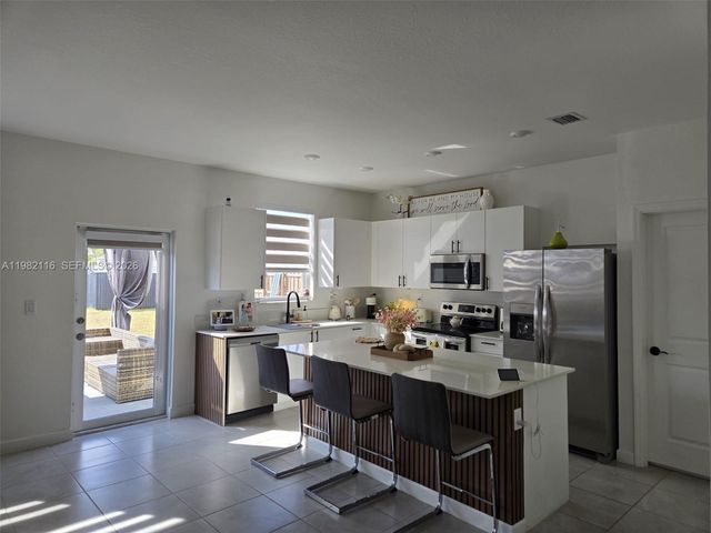 28850 SW 163rd Ave, Homestead, FL 33033