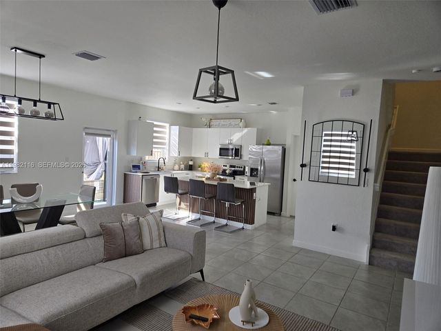 28850 SW 163rd Ave, Homestead, FL 33033