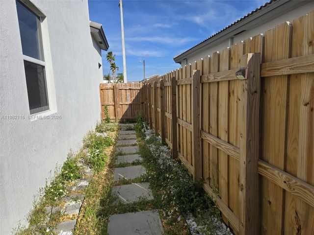 28850 SW 163rd Ave, Homestead, FL 33033