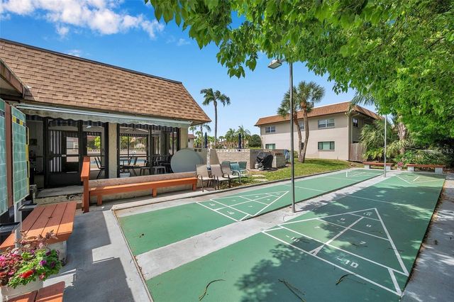 2750 E BAY DRIVE 15E, Largo, FL 33771