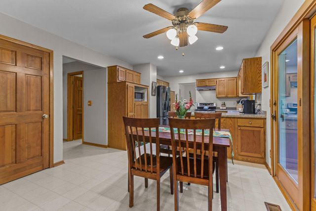3287 Churchill Drive, Woodbury, MN 55125