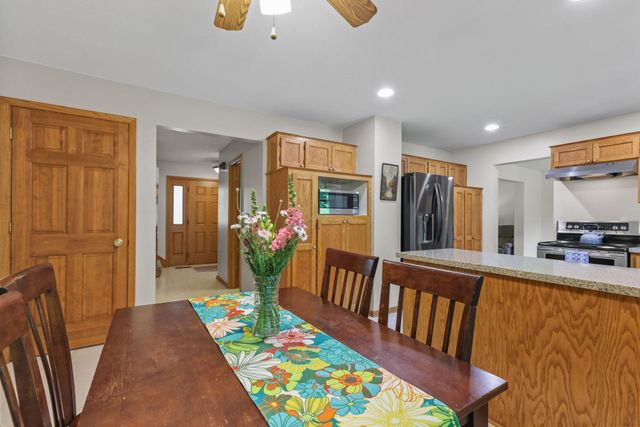 3287 Churchill Drive, Woodbury, MN 55125