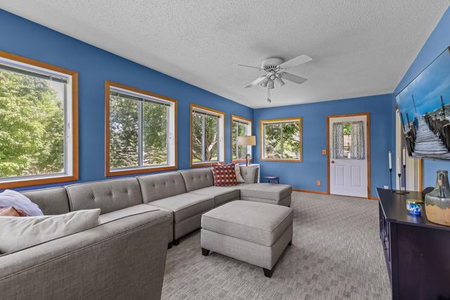 3287 Churchill Drive, Woodbury, MN 55125
