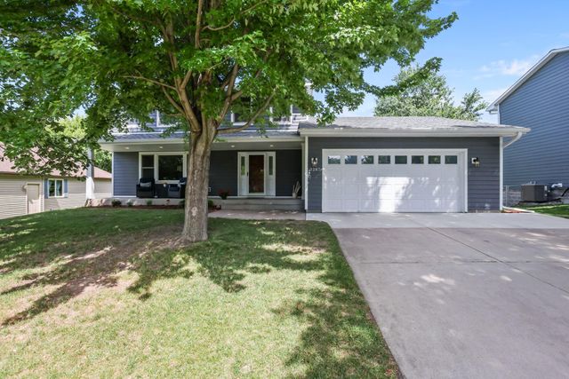3287 Churchill Drive, Woodbury, MN 55125