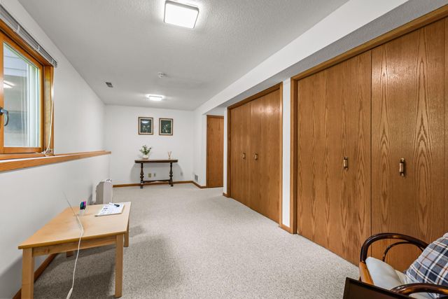 3287 Churchill Drive, Woodbury, MN 55125