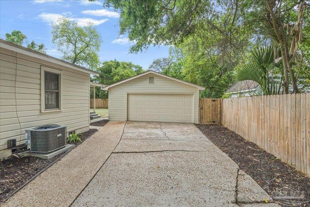 3003 E Gadsden St, Pensacola, FL 32503
