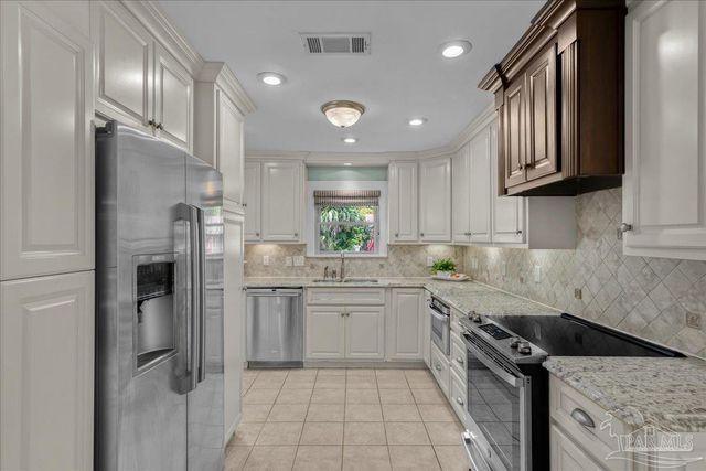3003 E Gadsden St, Pensacola, FL 32503