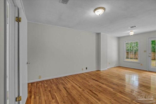 3003 E Gadsden St, Pensacola, FL 32503