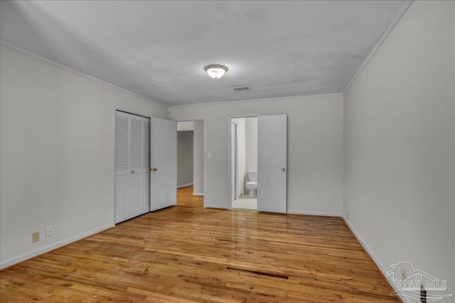 3003 E Gadsden St, Pensacola, FL 32503