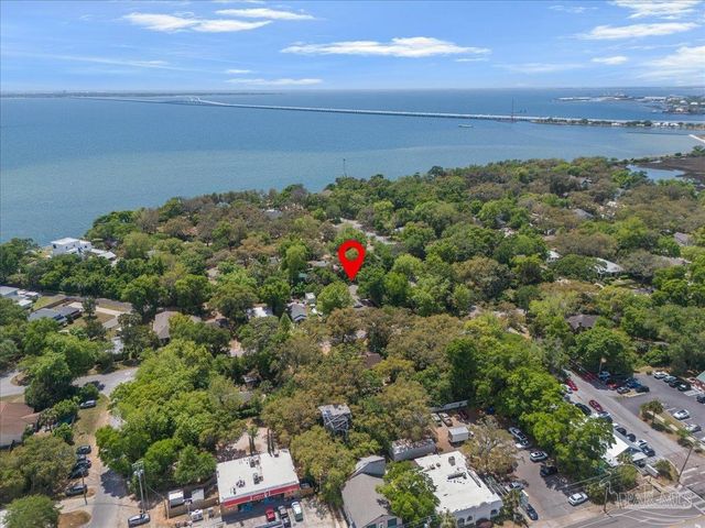 3003 E Gadsden St, Pensacola, FL 32503