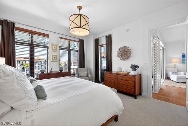 1540 5TH AVE S D305, Naples, FL 34102